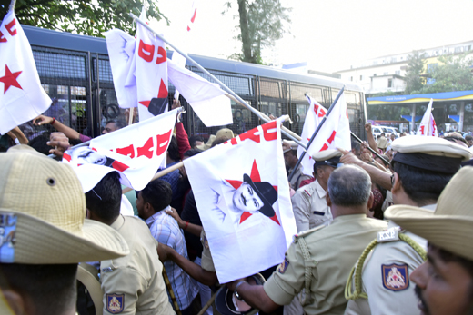 DYFI protest